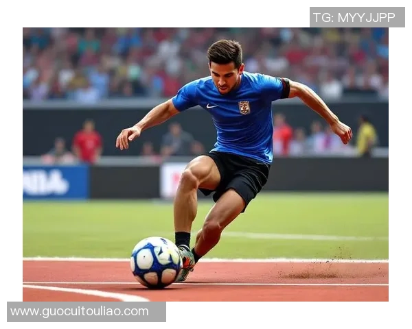 美国足球明星盘点：谁是绿茵场上的闪耀之星