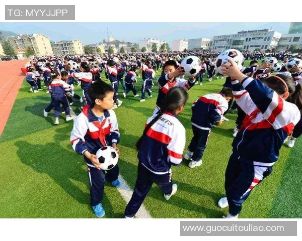 足球明星与中国舞的完美结合精彩图片展示与背后故事分享