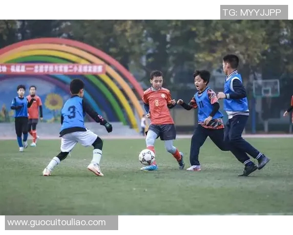 足球明星如何在儿童时期塑造梦想与才华的成长之路